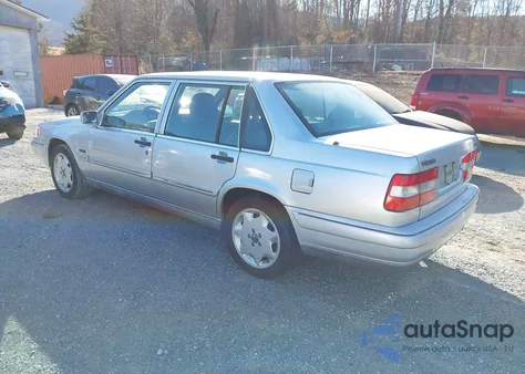 1997 Volvo 960 z USA, uszkodzony, nr VIN YV1KS960XV1103792